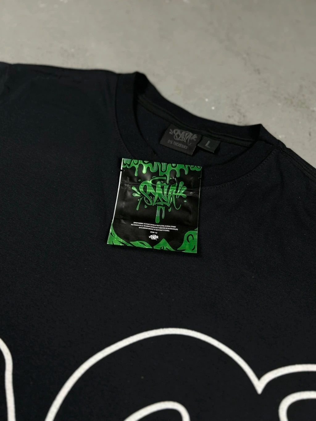 CONJUNTO SYNA WORLD LOGO