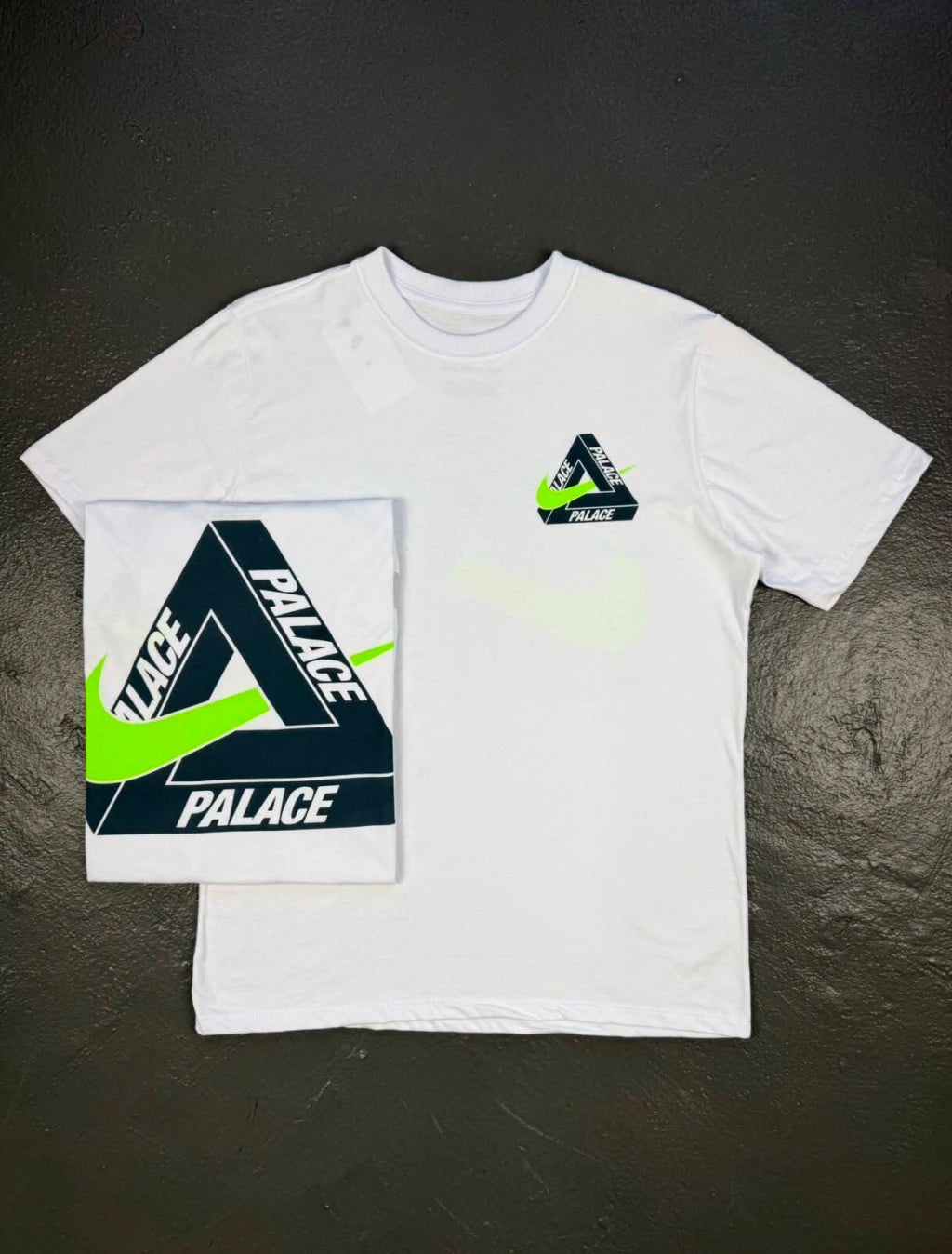 CAMISETA PALACE X NK “TRI SWOOSH”