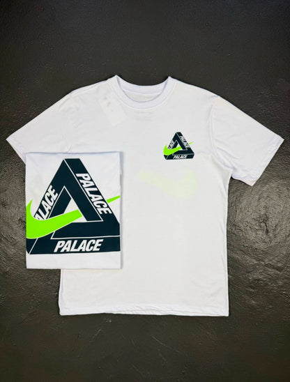 CAMISETA PALACE X NK “TRI SWOOSH”