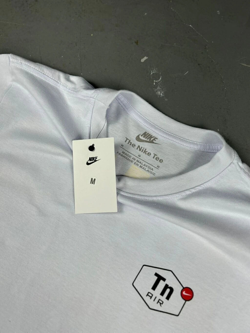 CAMISETA NK TN TUNED IN