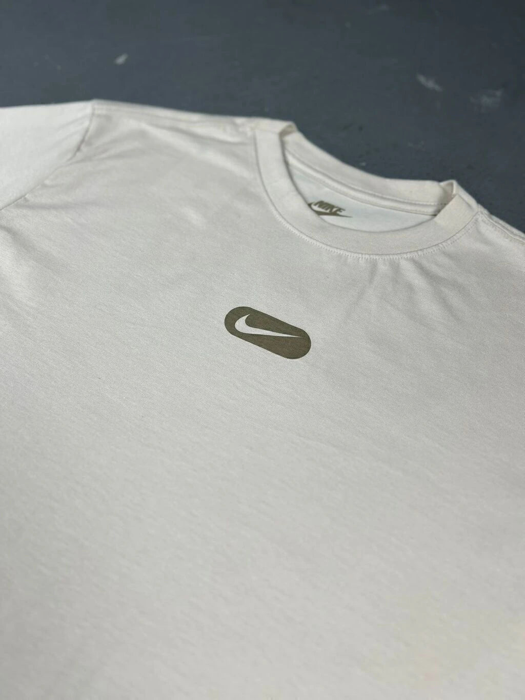 CAMISETA NIKE SWOOSH REVERSE