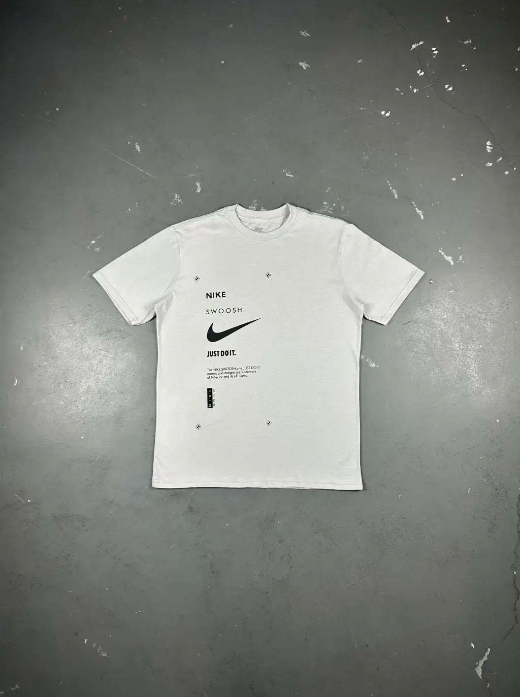 CAMISETA NK SPORTSWEAR SWOOSH CLUB