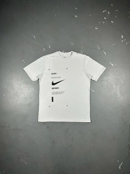 CAMISETA NK SPORTSWEAR SWOOSH CLUB