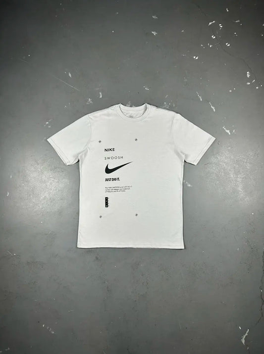 CAMISETA NK SPORTSWEAR SWOOSH CLUB