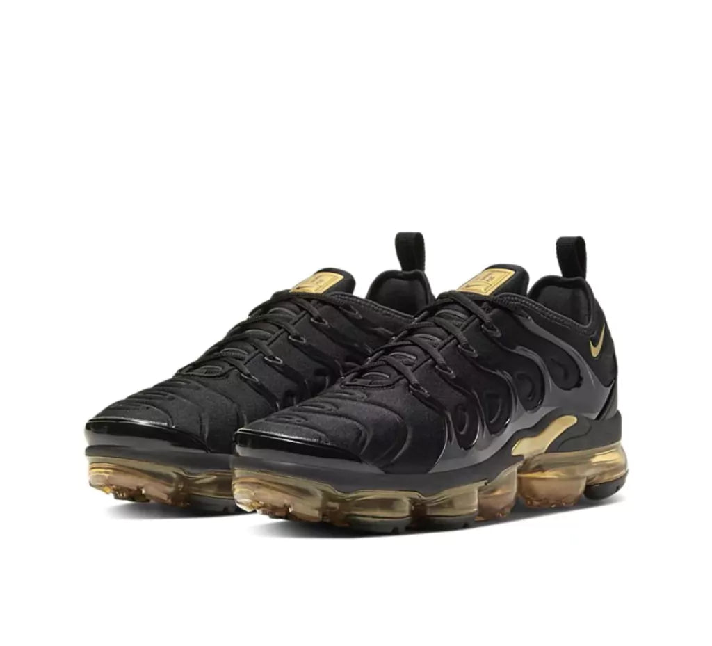 VaporMax Plus Black Metallic Gold'