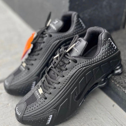 Shox R4 "Black"