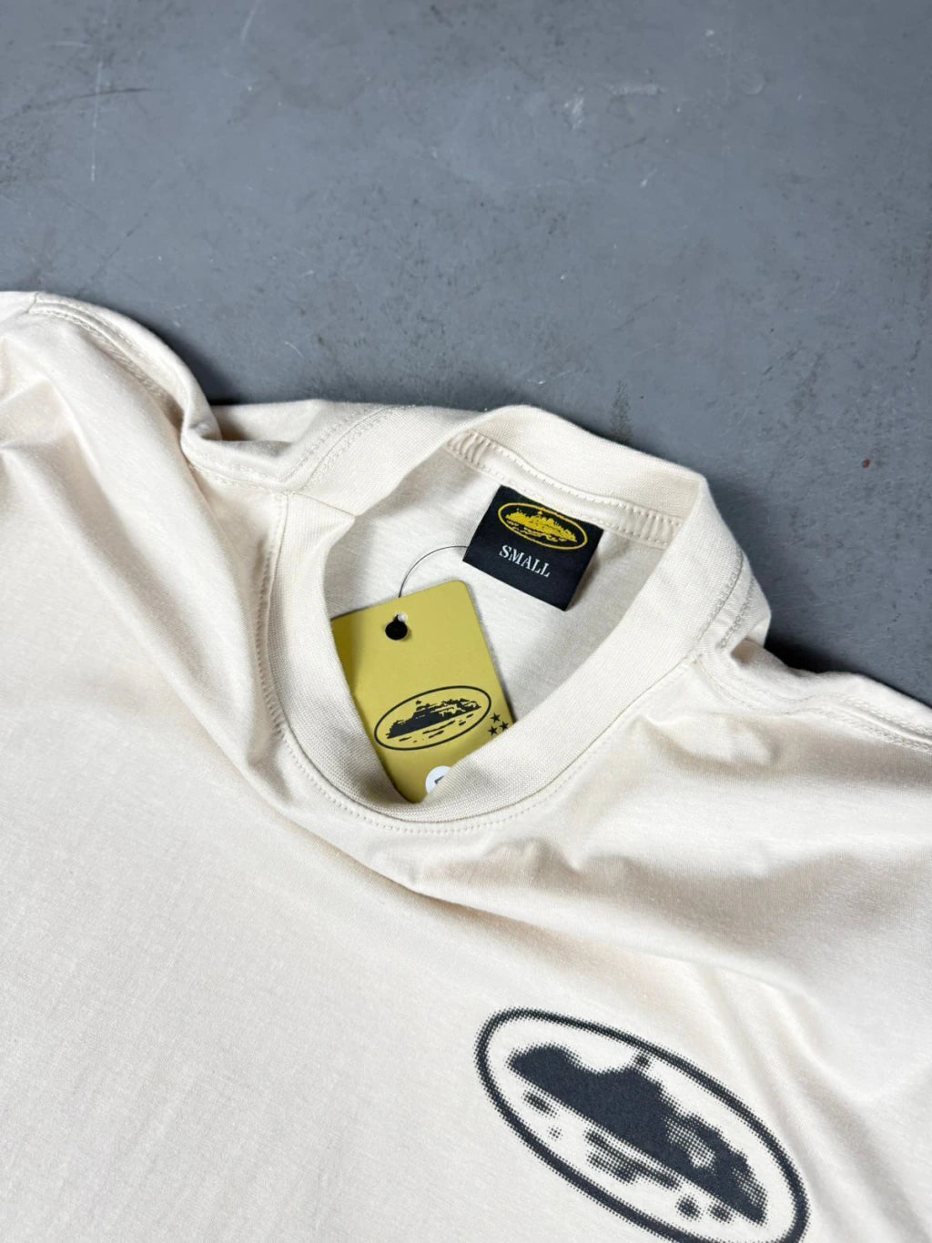 CAMISETA CORTEIZ "ISLAND STENCIL"