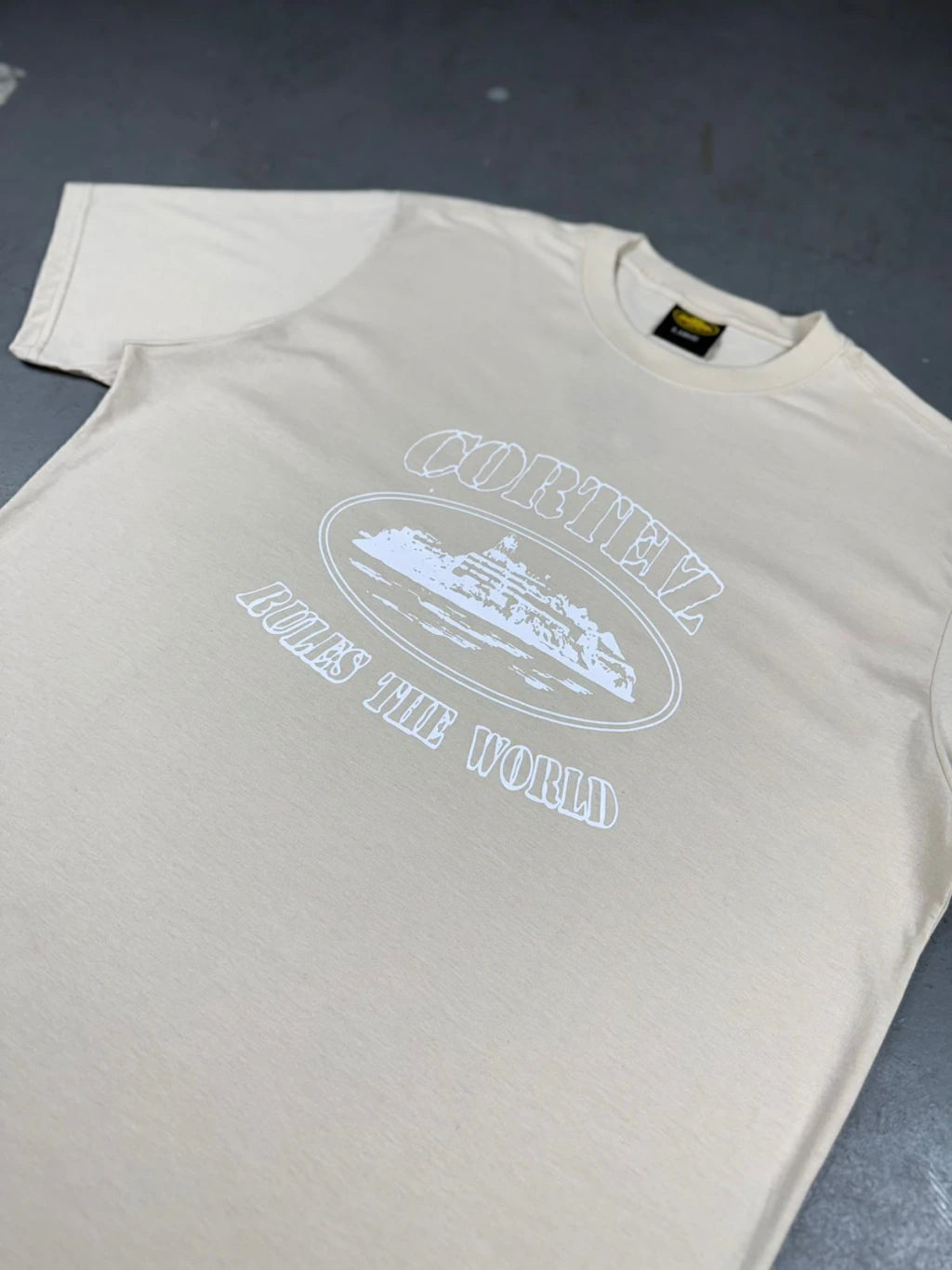CAMISETA CORTEIZ “RULES THE WORLD”