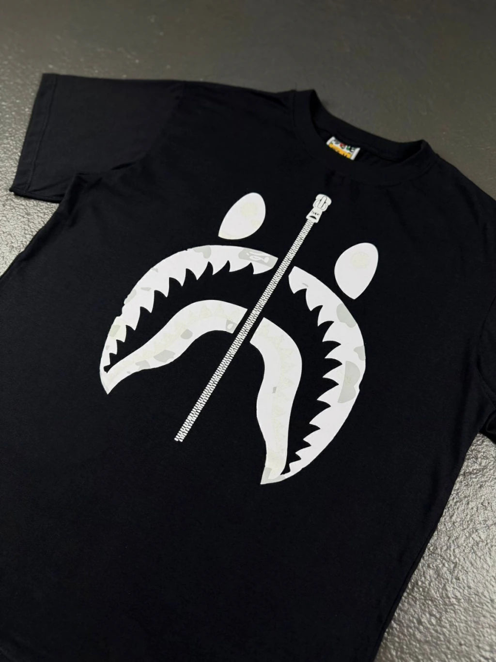 CAMISETA BAPE