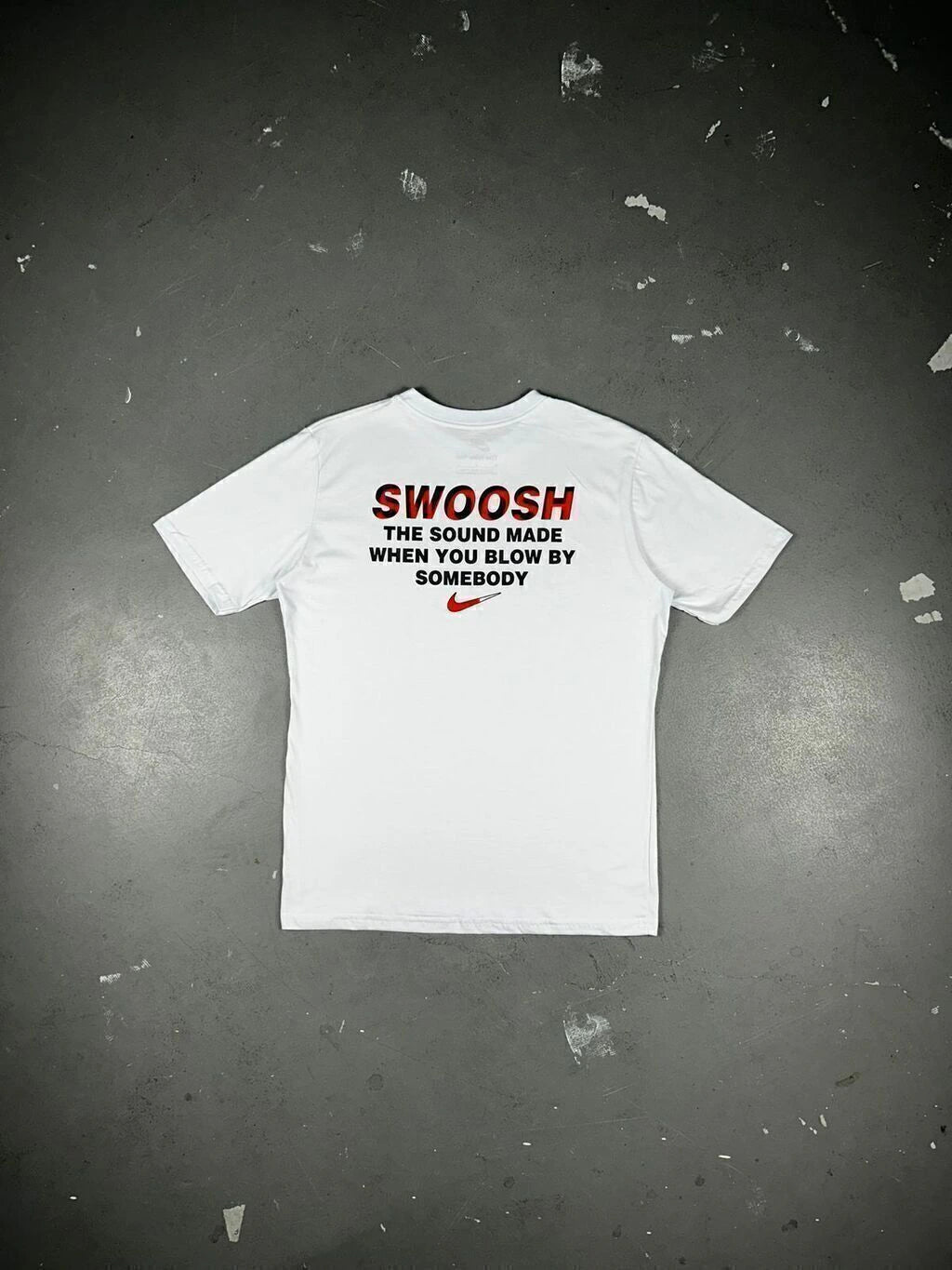 CAMISETA NIKE RED SWOOSH