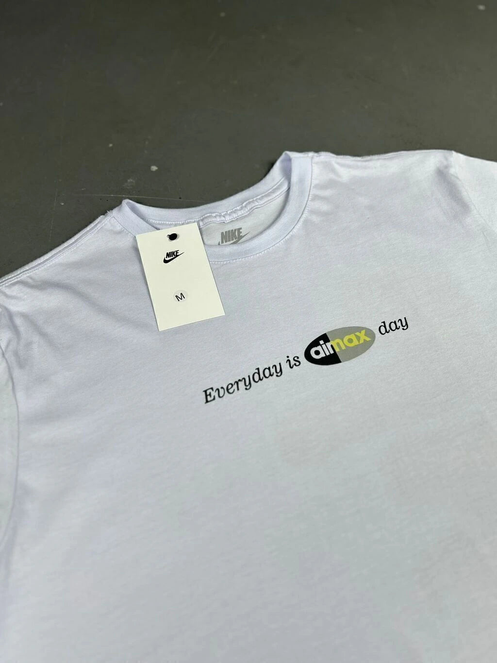CAMISETA NIKE AIR MAX DAY
