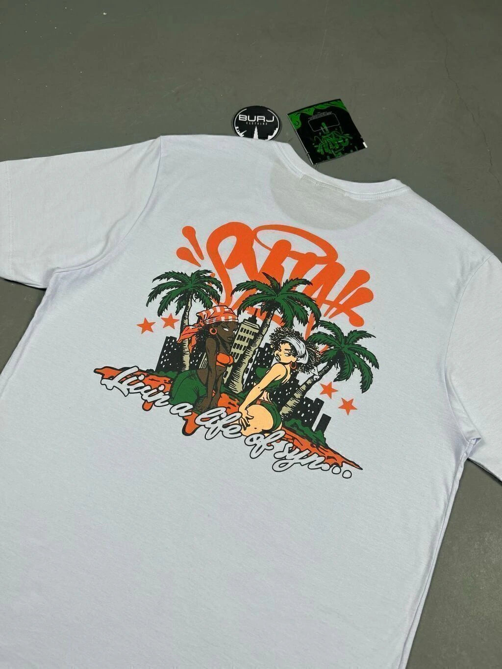 CAMISETA SYNA "LIVIN A LIFE OF SYNA"