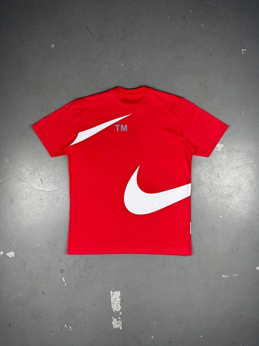 CAMISETA NIKE BIG SWOOSHᵀᴹ