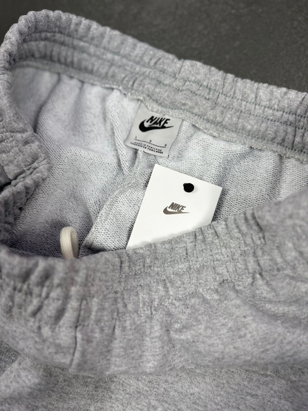 CALÇA MOLETOM CORTE RETO NK SPORTSWEAR