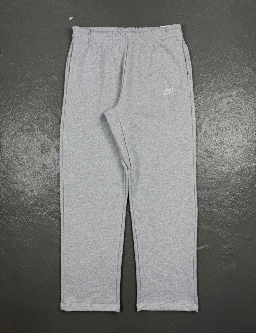CALÇA MOLETOM CORTE RETO NK SPORTSWEAR