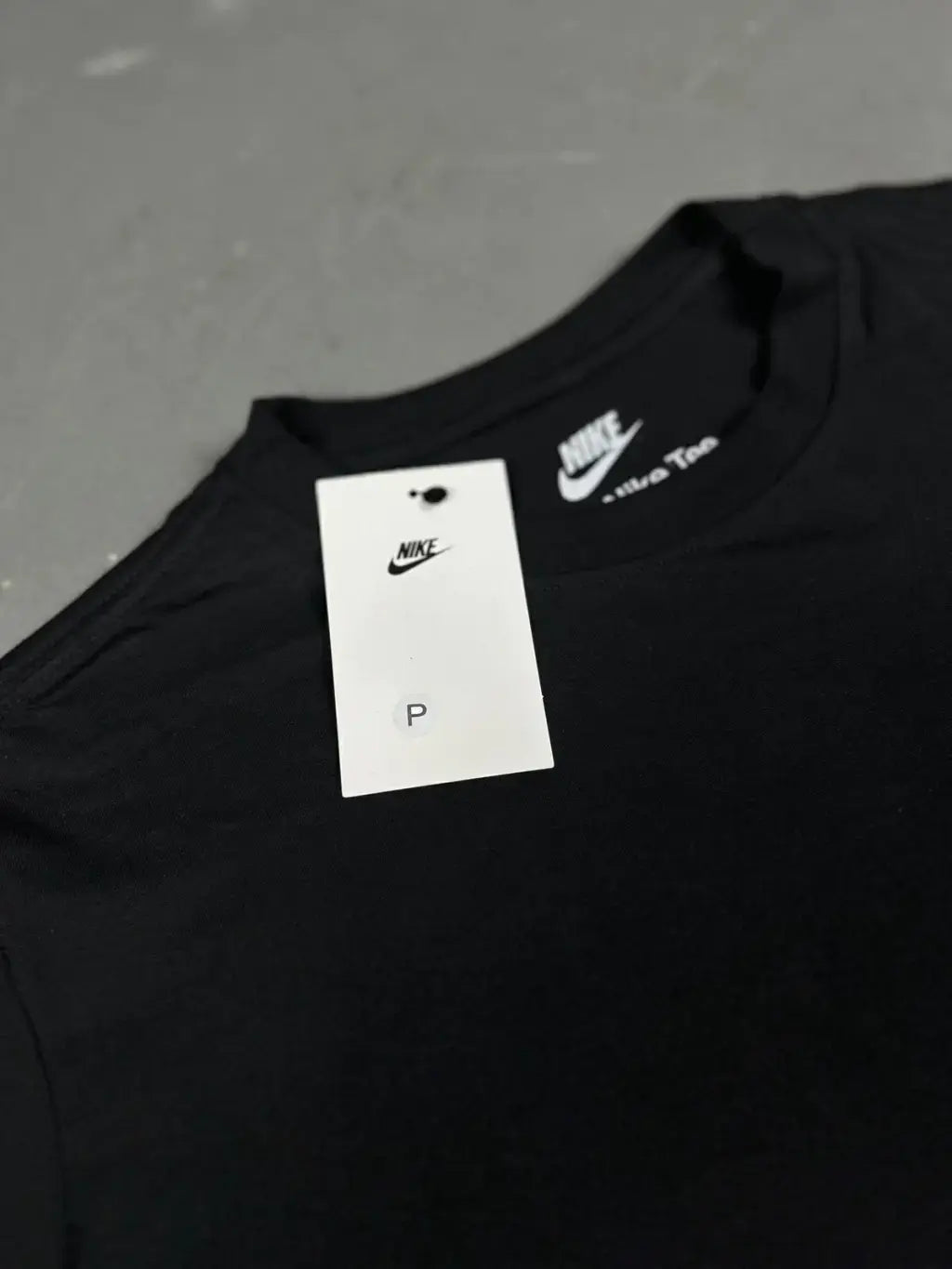 CAMISETA NIKE ONLY