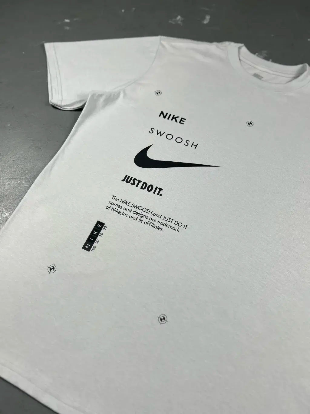 CAMISETA NK SPORTSWEAR SWOOSH CLUB