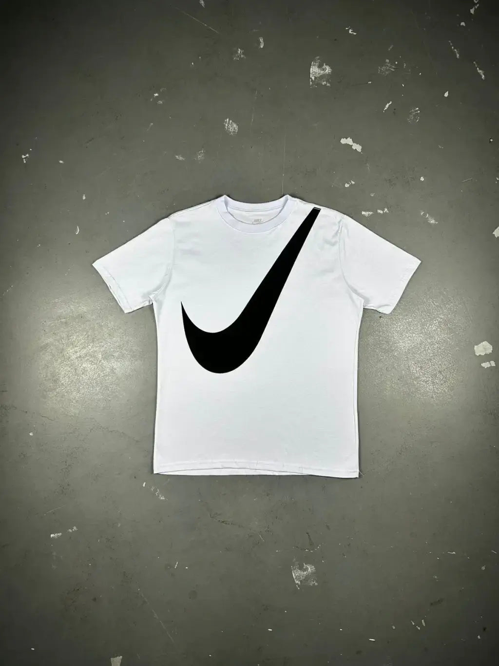 CAMISETA NIKE BIG LOGO