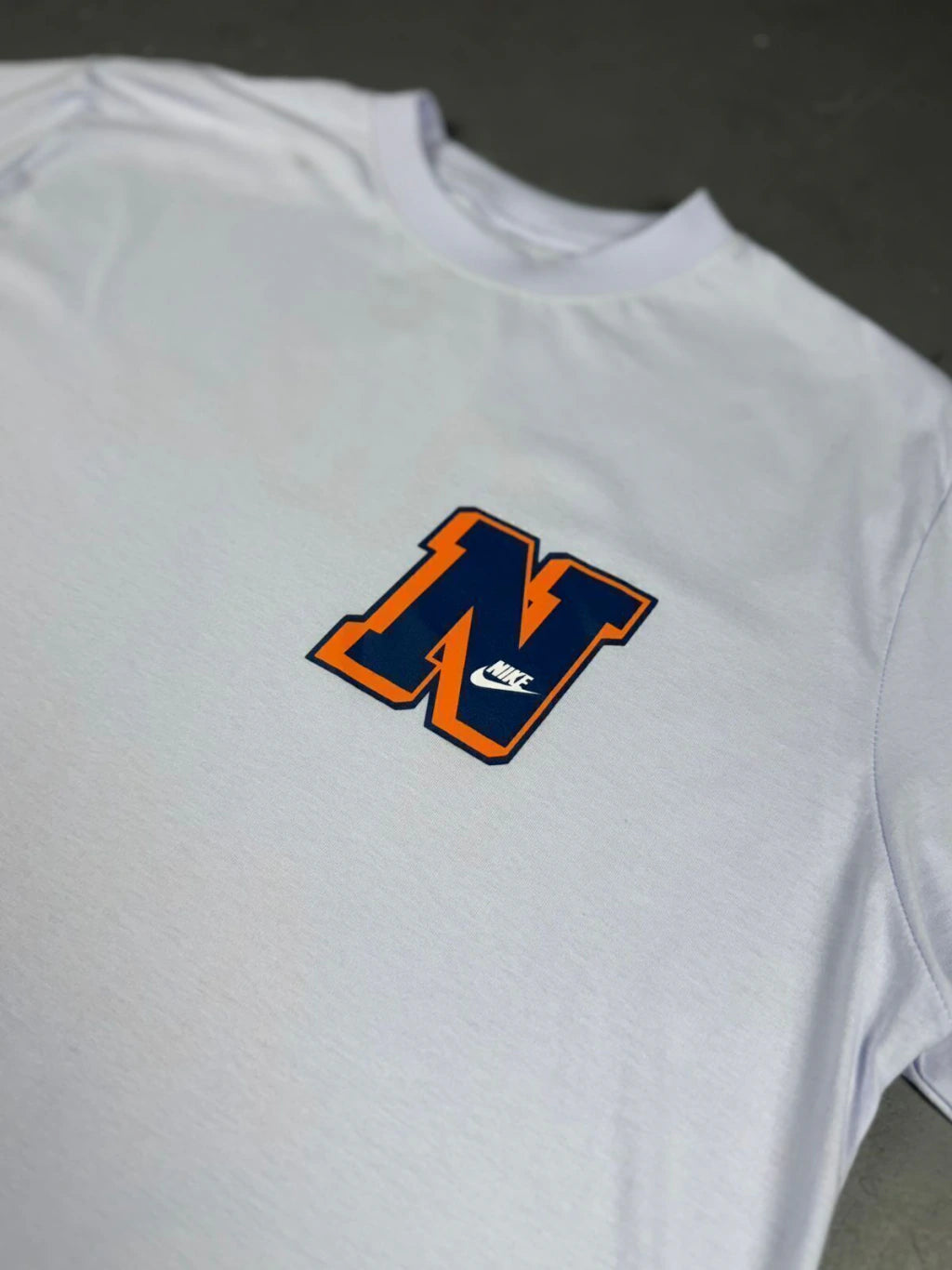 CAMISETA NIKE ATHLETICS 1972