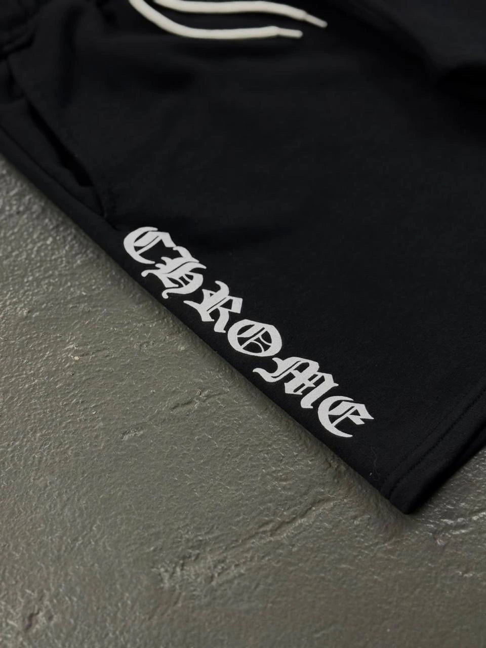 BERMUDA MOLETOM CHROME HEARTS