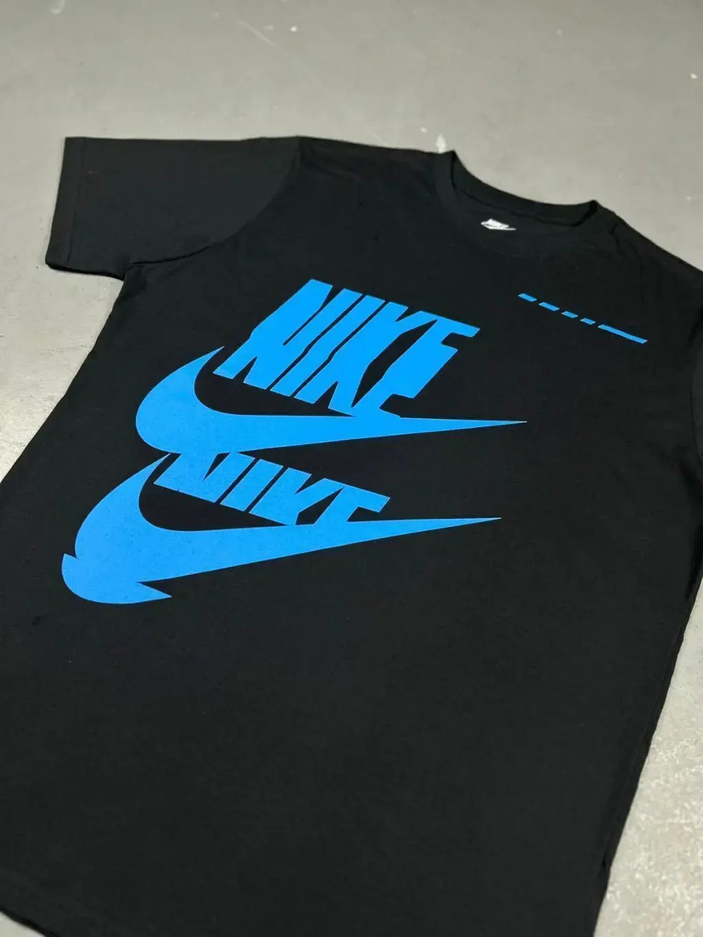 CAMISETA NIKE SPORT ESSENTIALS