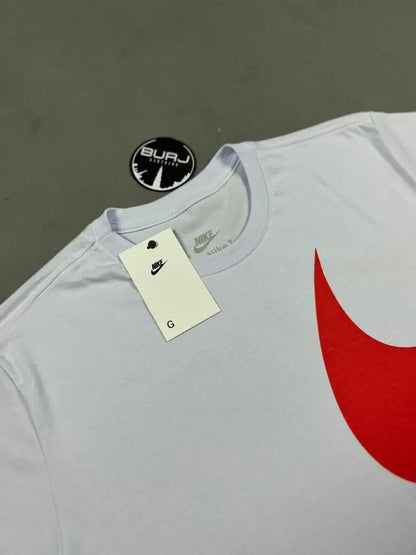CAMISETA NIKE BIG SWOOSHᵀᴹ
