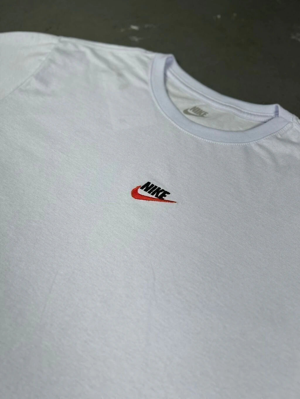 CAMISETA NIKE MIDDLE