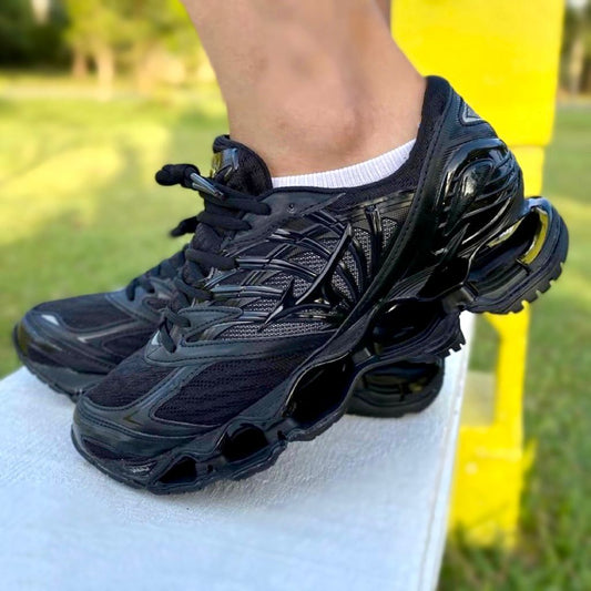 Mzuno Prophecy 6 "Triple Black"