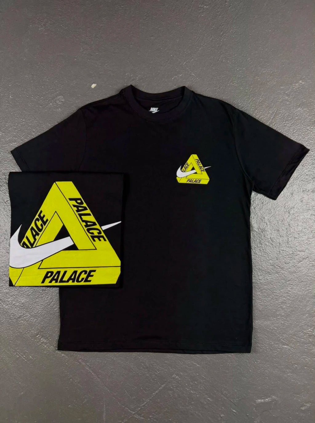 CAMISETA PALACE X NK “TRI SWOOSH”
