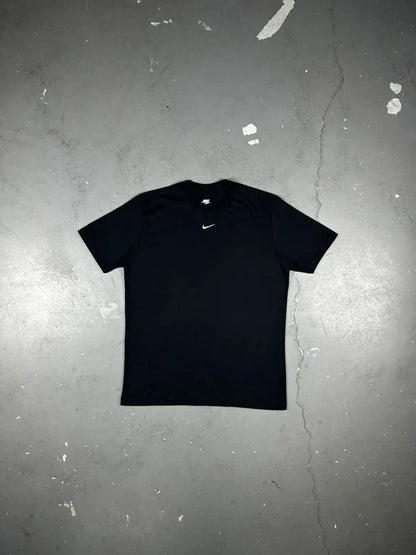CAMISETA NIKE ESSENTIALS