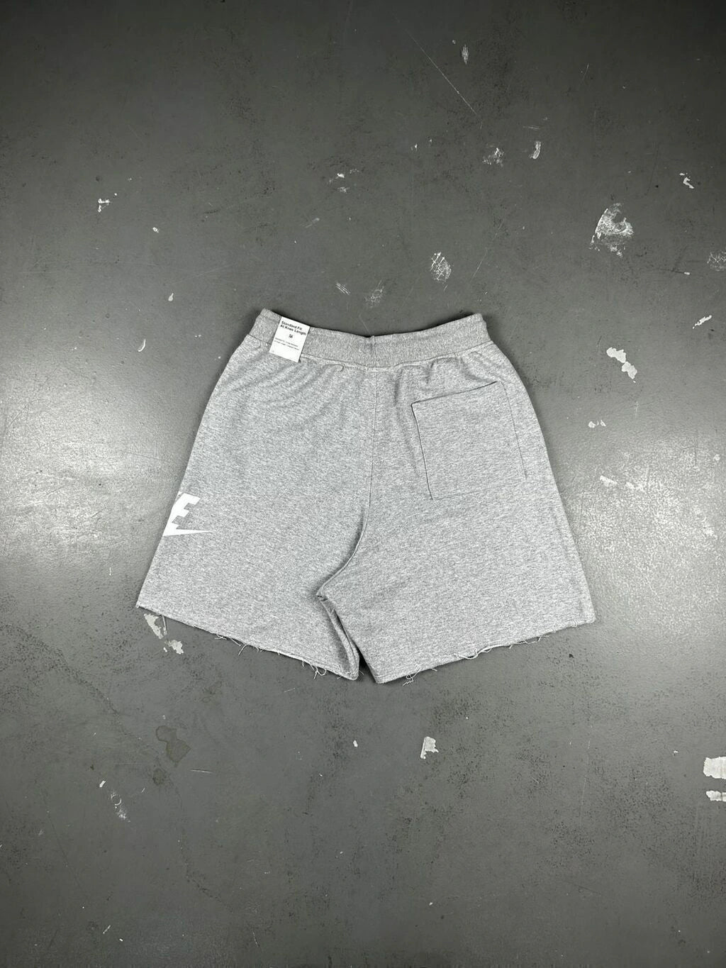 BERMUDA MOLETOM NIKE ICON FUTURA