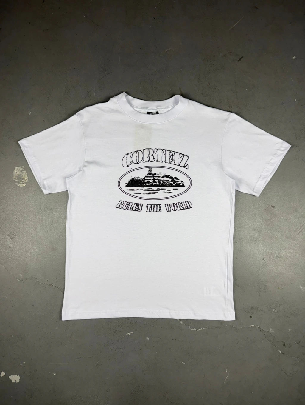 CAMISETA CORTEIZ "RULES THE WORLD"