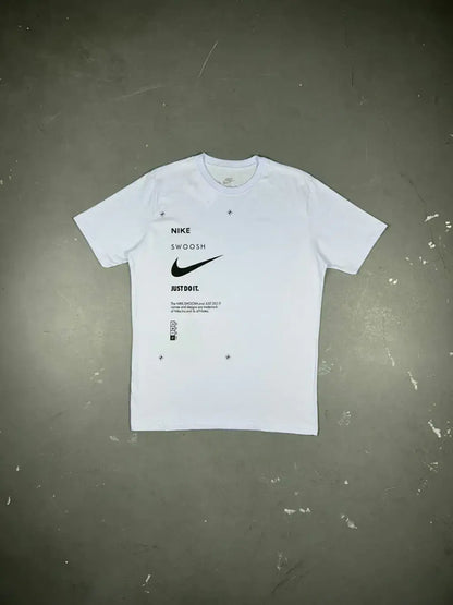 CAMISETA NK SPORTSWEAR SWOOSH CLUB
