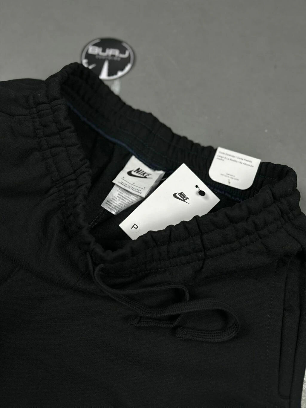 BERMUDA MOLETOM NIKE SWOOSH LEAGUE