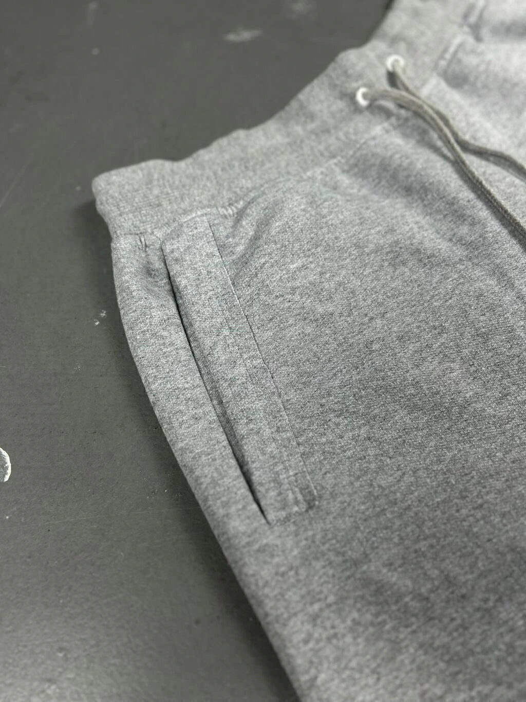 BERMUDA MOLETOM NK ICON FUTURA