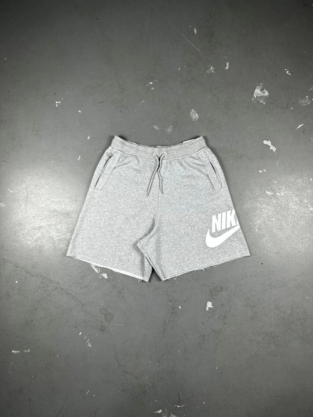 BERMUDA MOLETOM NIKE ICON FUTURA