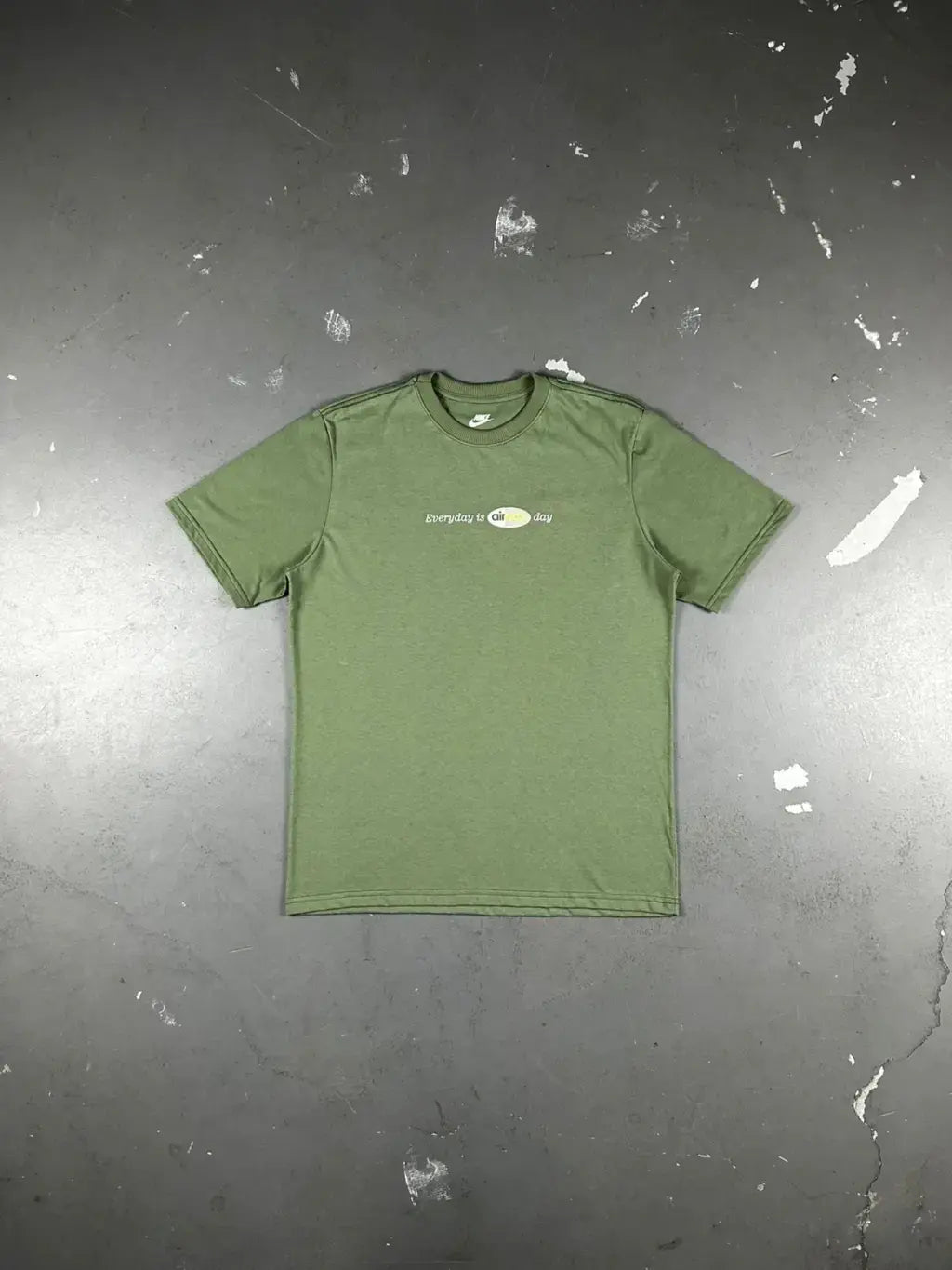 CAMISETA NIKE AIR MAX DAY