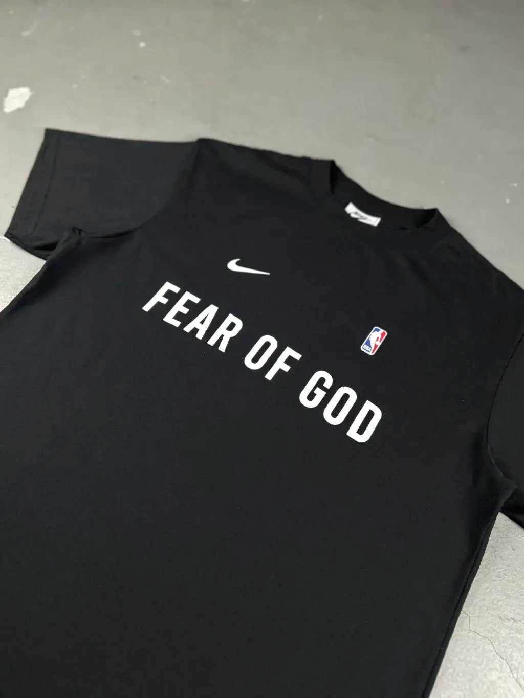 CAMISETA NIKE FEAR OF GOD