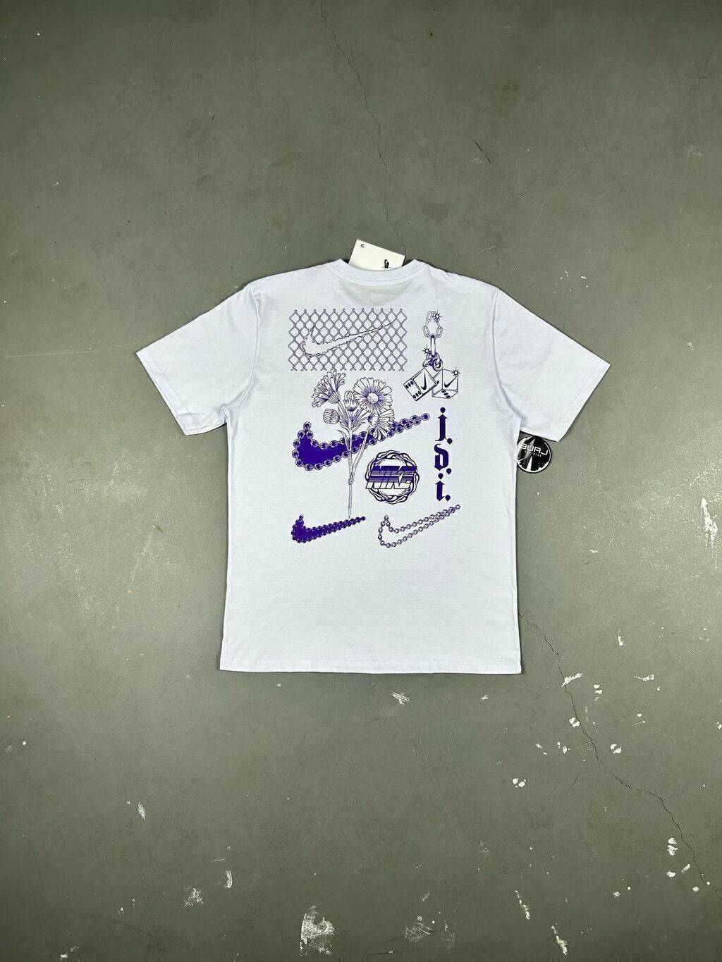 CAMISETA NK JUST DO IT FLOWERS