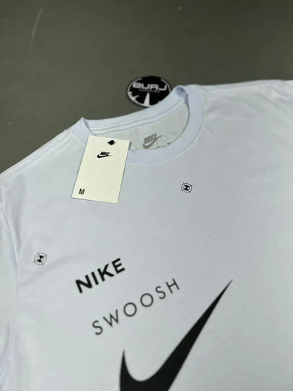 CAMISETA NK SPORTSWEAR SWOOSH CLUB