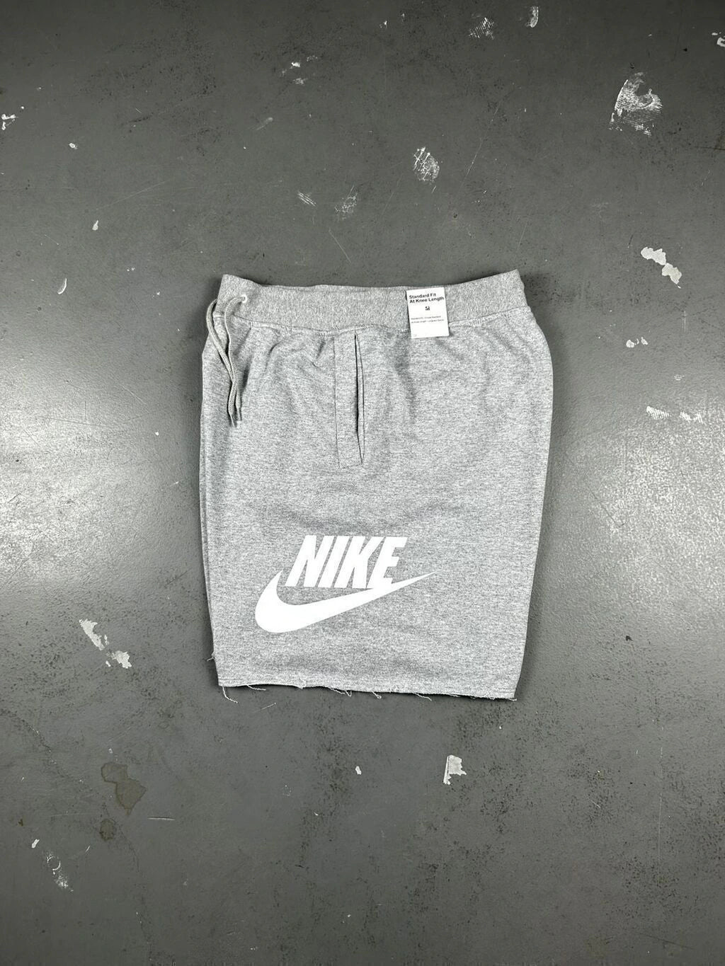BERMUDA MOLETOM NIKE ICON FUTURA