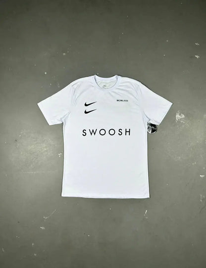 CAMISETA NIKE DOUBLE SWOOSH