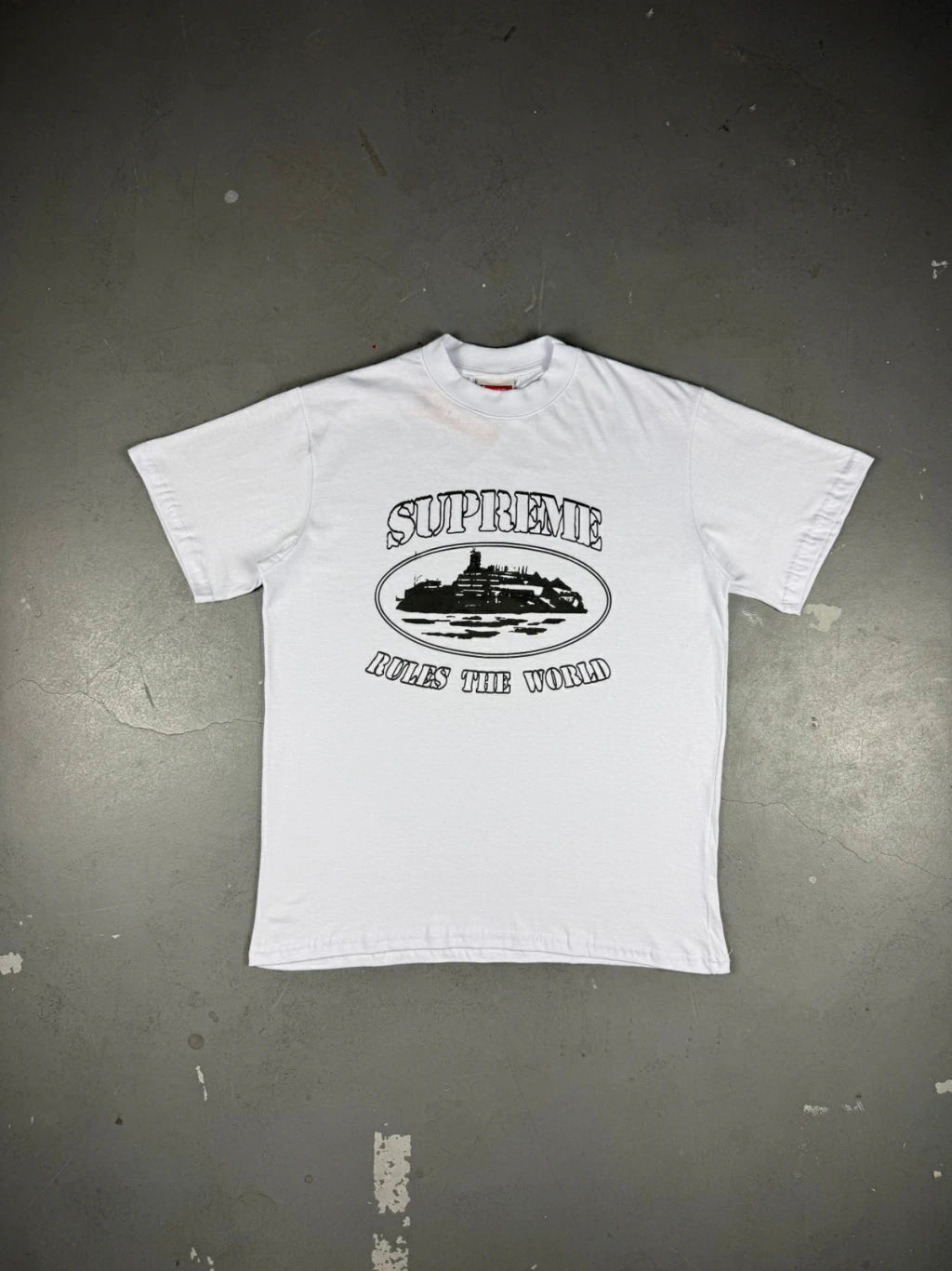 CAMISETA SUPREME RULES THE WORLD