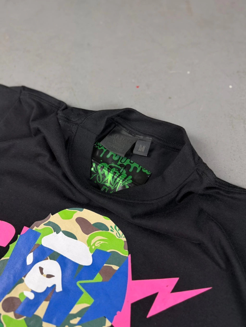 CAMISETA SYNA X BAPE