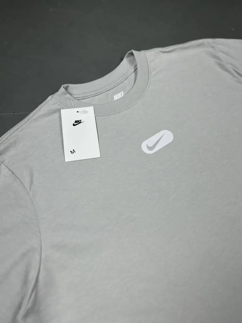 CAMISETA NIKE SWOOSH REVERSE