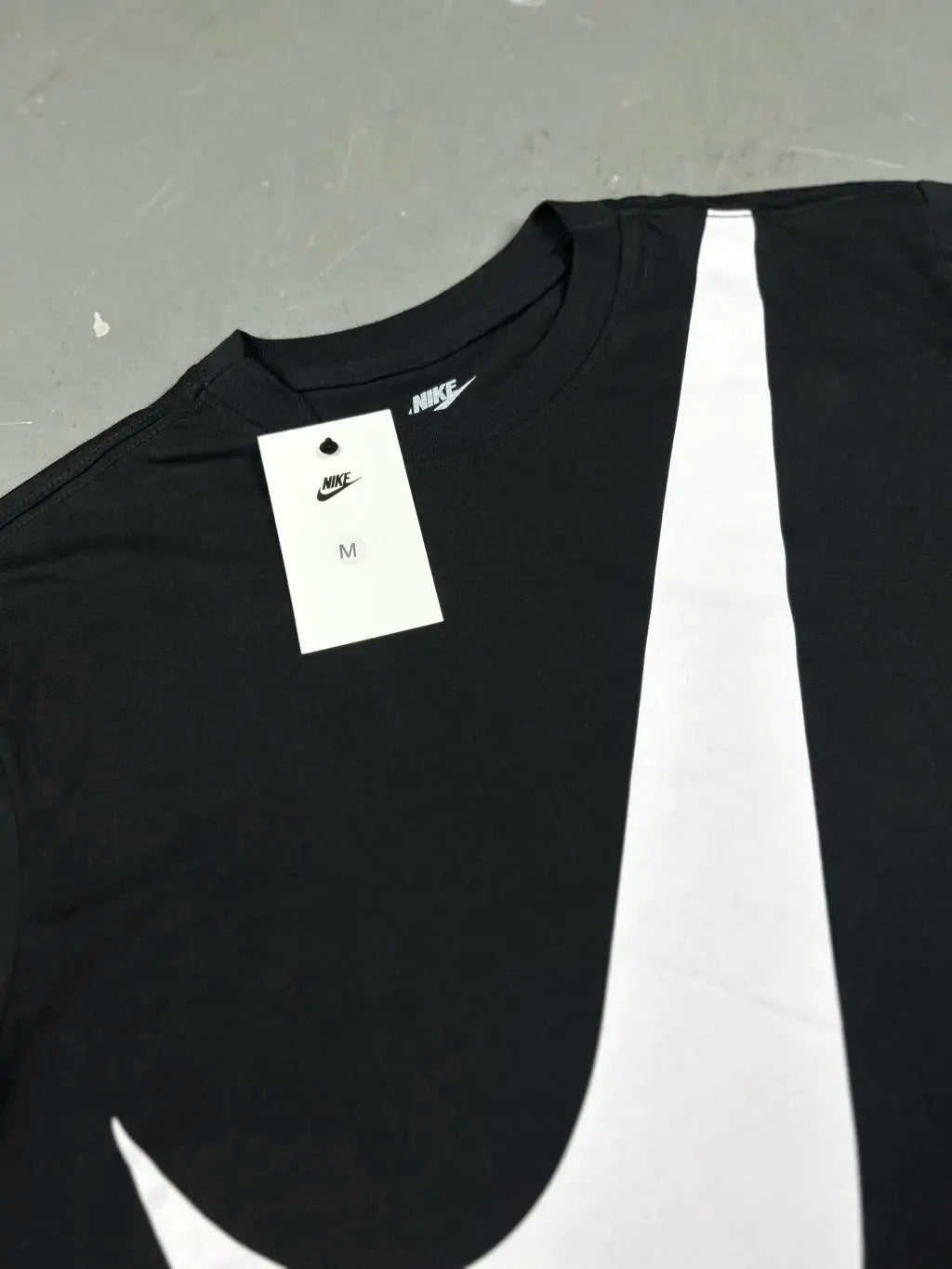 CAMISETA NIKE BIG LOGO