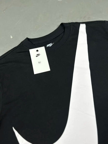 CAMISETA NIKE BIG LOGO