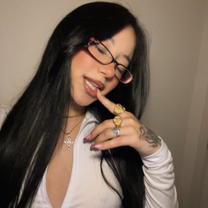 @laurawntos