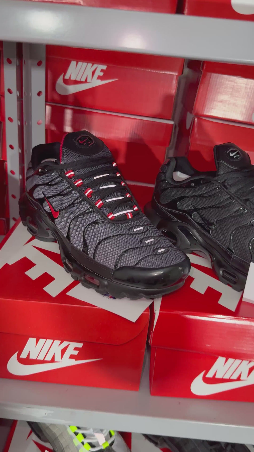 Air Max Plus TN 1 "Drácula"